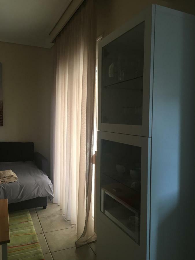 Cozy And Quiet Mini City Apartment Tríkala Exterior foto